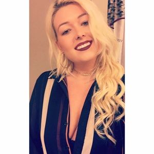 Meet your Posher, Lauren